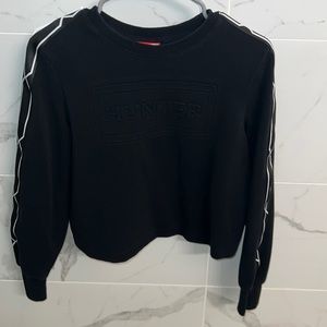 HUNTER BLACK CROPPED CREWNECK